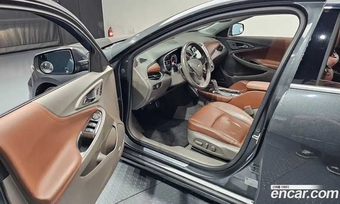 Chevrolet Malibu 2017 2.0 Автомат в Москве № 37713, фото 17