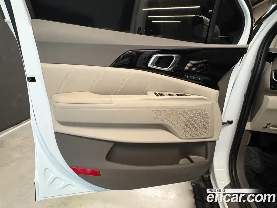 Kia Canival 2024 1.6 Автомат в Москве № 400850, фото 18