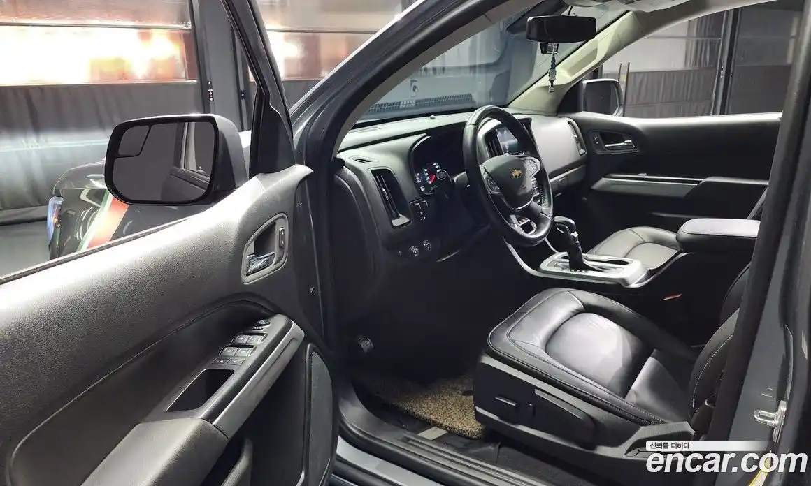 Chevrolet Colorado 2022 3.6 Автомат в Москве № 41081, фото 16