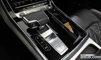 Audi Q8 2021 3.0 Автомат в Москве № 414412, миниатюра 9