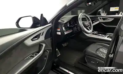 Audi Q8 2021 3.0 Автомат в Москве № 414412, миниатюра 10