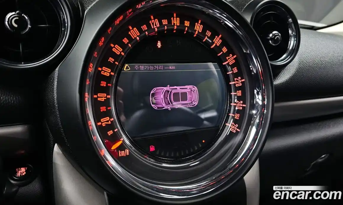 Mini Countryman 2015 2.0 Автомат в Москве № 432149, фото 15