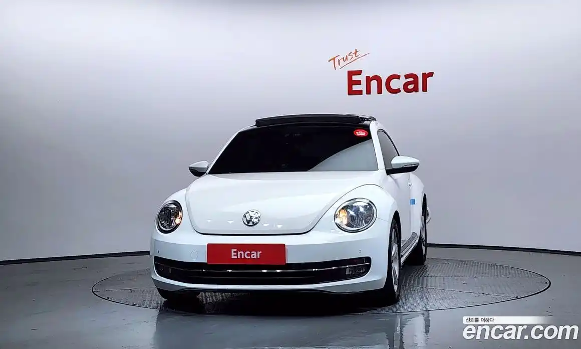 Volkswagen Beatle 2013 2.0 Автомат в Москве № 432441, фото 3