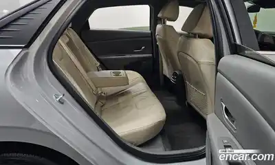 Hyundai Avante 2023 1.6 Автомат в Москве № 450198, миниатюра 12