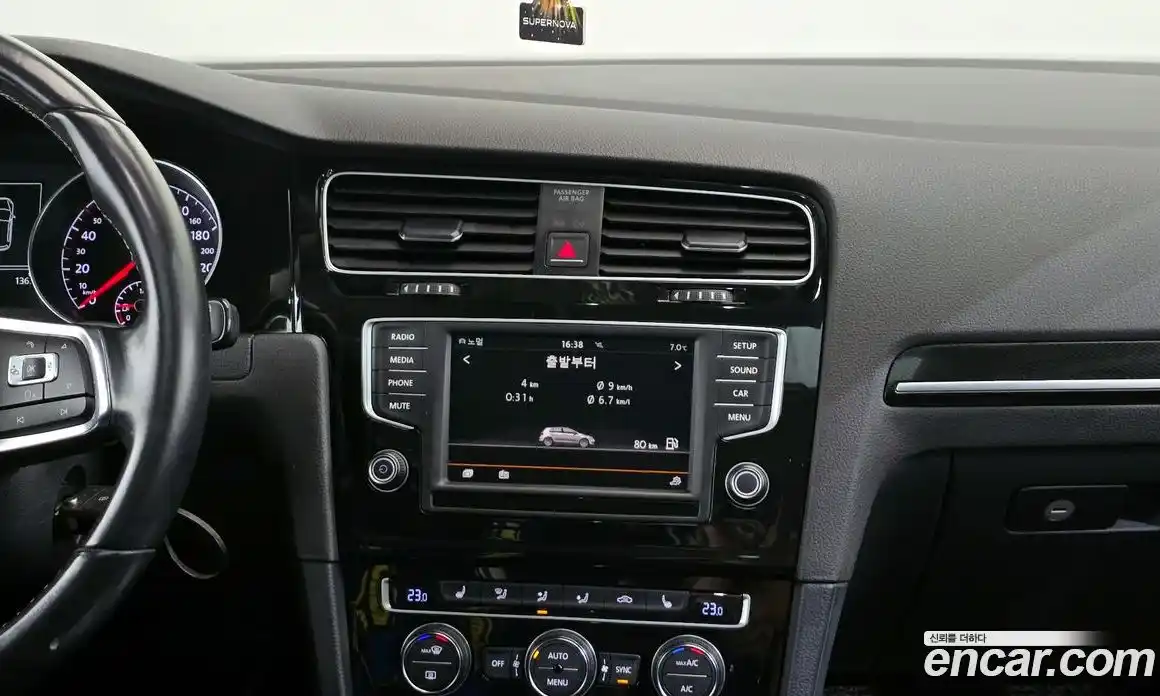 Volkswagen Golf 2016 2.0 Автомат в Москве № 465389, фото 14