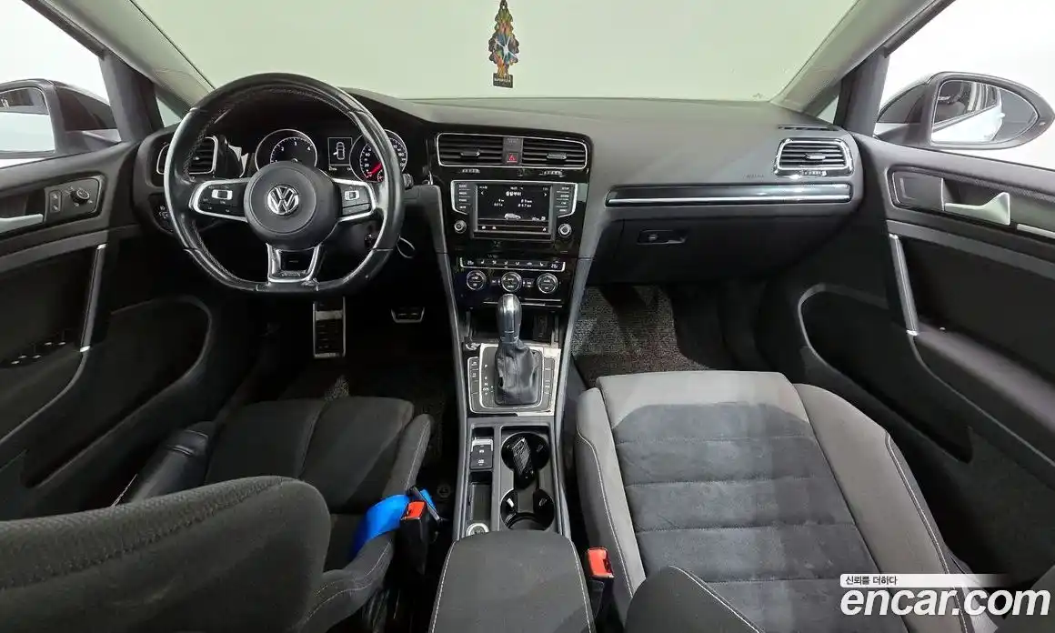 Volkswagen Golf 2016 2.0 Автомат в Москве № 465389, фото 7