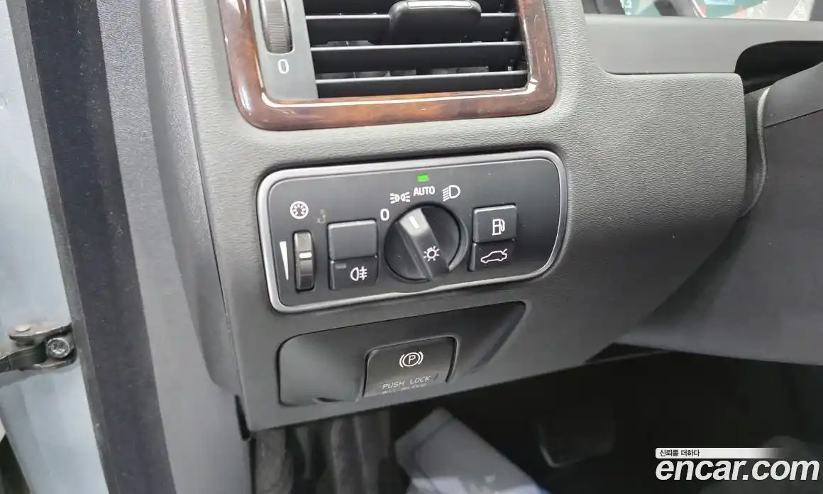 Volvo S80 2015 2.0 Автомат в Москве № 469901, фото 16