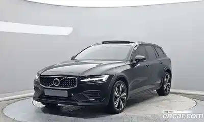 Volvo V60, 2020