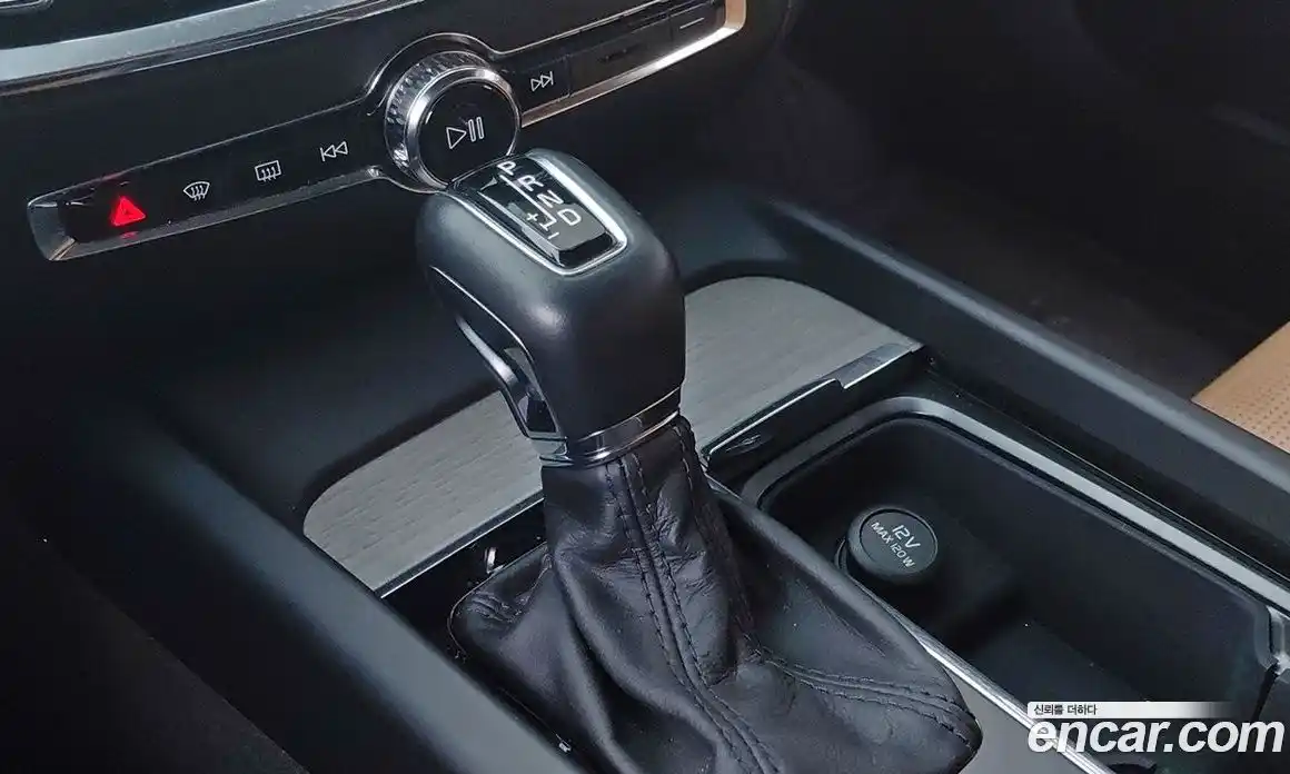 Volvo V60 2020 2.0 Автомат в Москве № 470144, фото 9