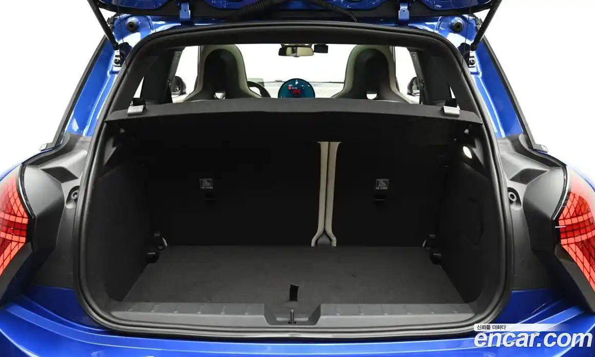 Mini Cooper 2024 0.1 в Москве № 491250, фото 20