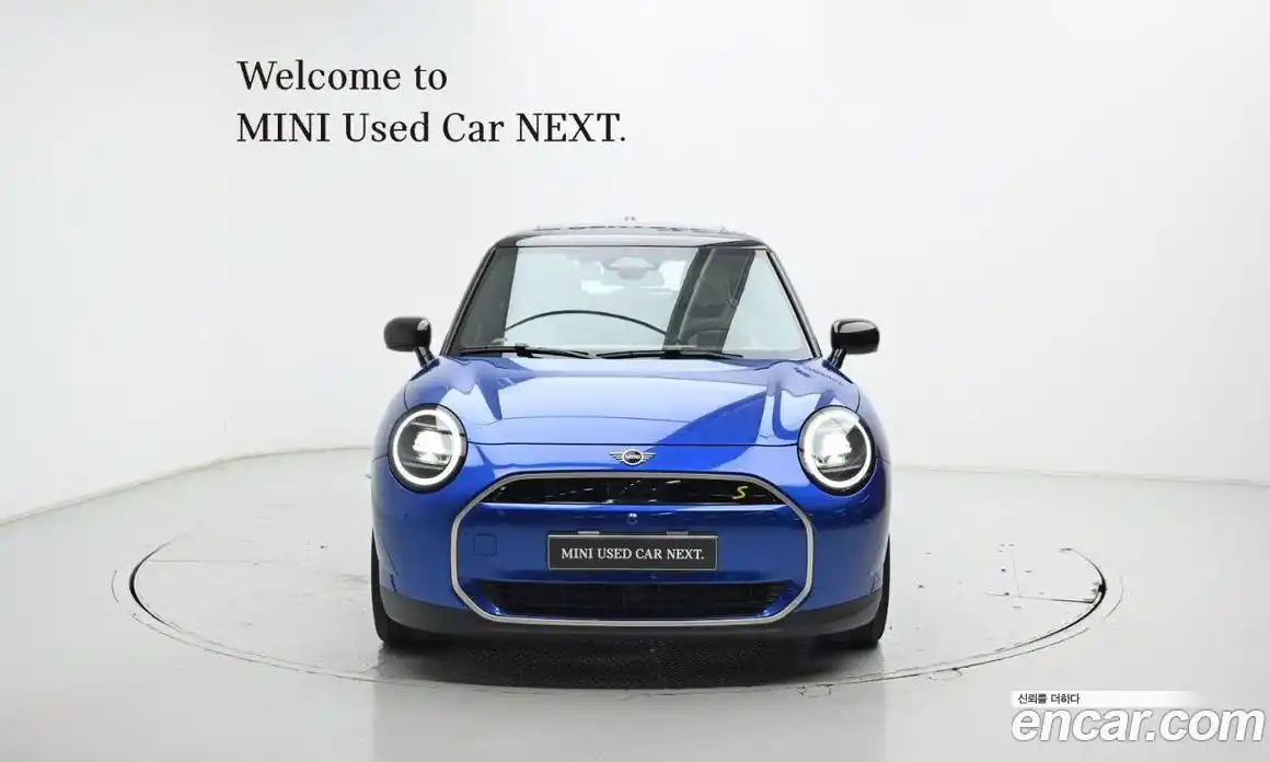 Mini Cooper 2024 0.1 в Москве № 491250, фото 3