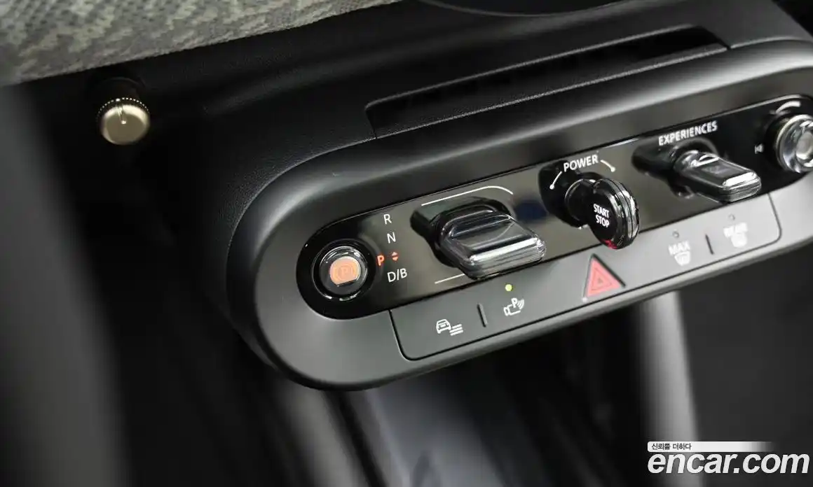 Mini Cooper 2024 0.1 в Москве № 491250, фото 9