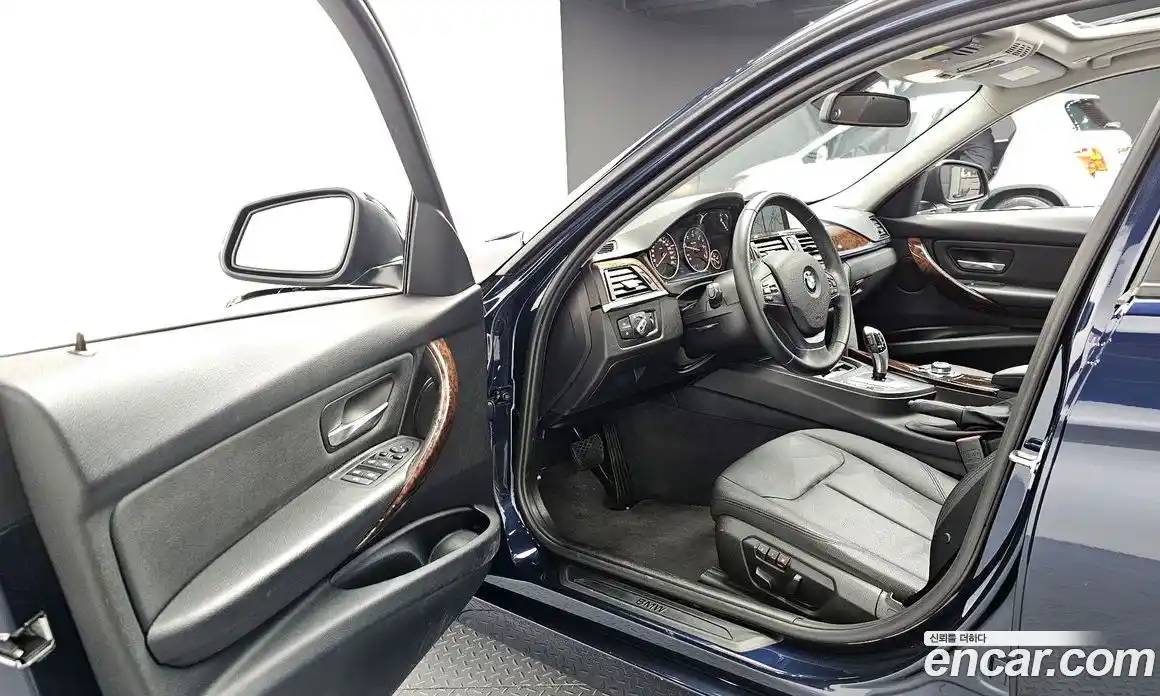 BMW 3-Series 2013 2.0 Автомат в Москве № 491807, фото 11