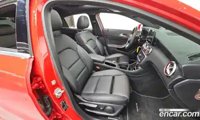 Mercedes-Benz A-Class 2017 1.6 Автомат в Москве № 495427, миниатюра 11