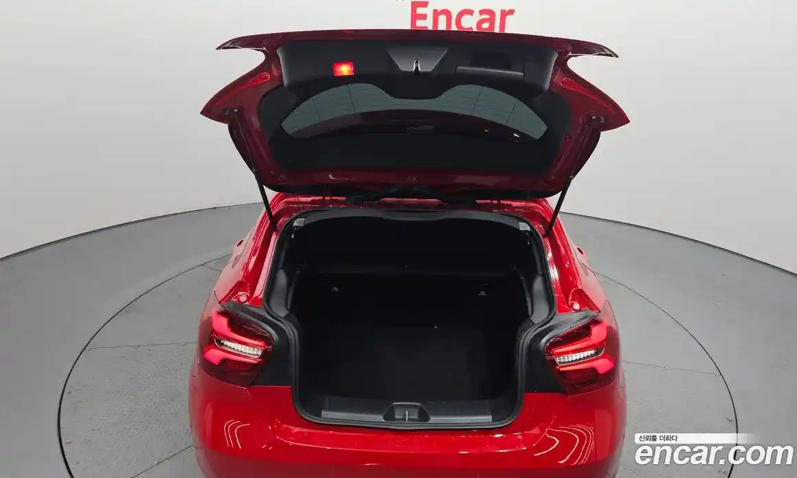 Mercedes-Benz A-Class 2017 1.6 Автомат в Москве № 495427, фото 20