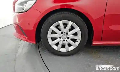 Mercedes-Benz A-Class 2017 1.6 Автомат в Москве № 495427, миниатюра 5