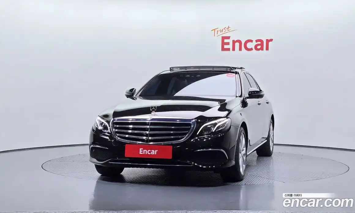 Mercedes-Benz E-Class 2019 2.0 Автомат в Москве № 495509, фото 3