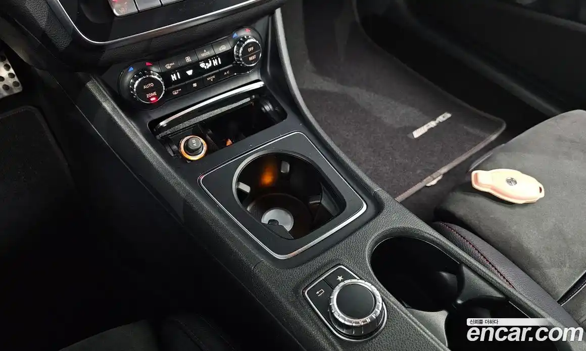 Mercedes-Benz CLA-Class 2018 2.0 Автомат в Москве № 495609, фото 16