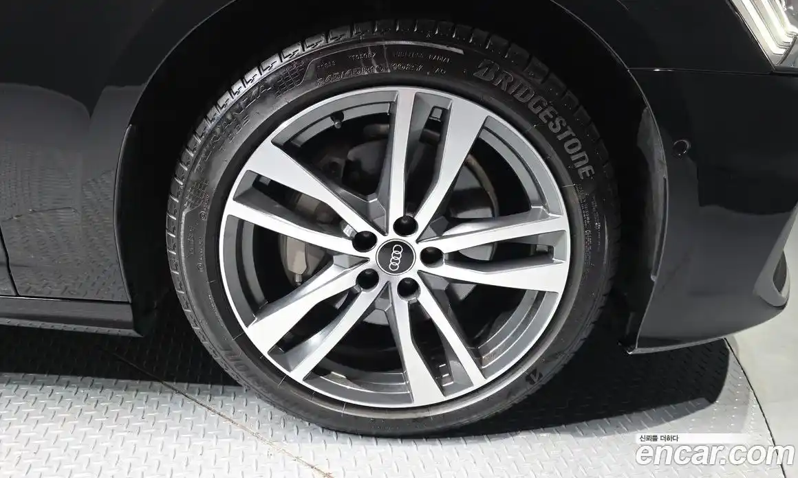 Audi A6 2023 2.0 Автомат в Москве № 496222, фото 5