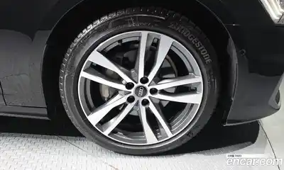 Audi A6 2023 2.0 Автомат в Москве № 496222, миниатюра 5