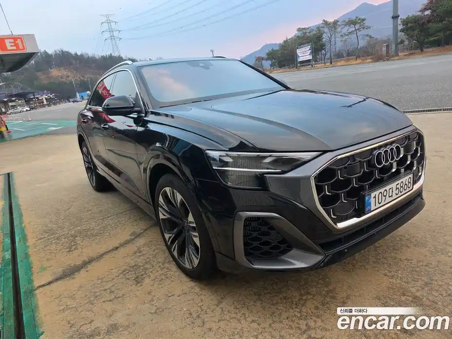 Audi Q8 2025 3.0 Автомат в Москве № 497276, фото 14