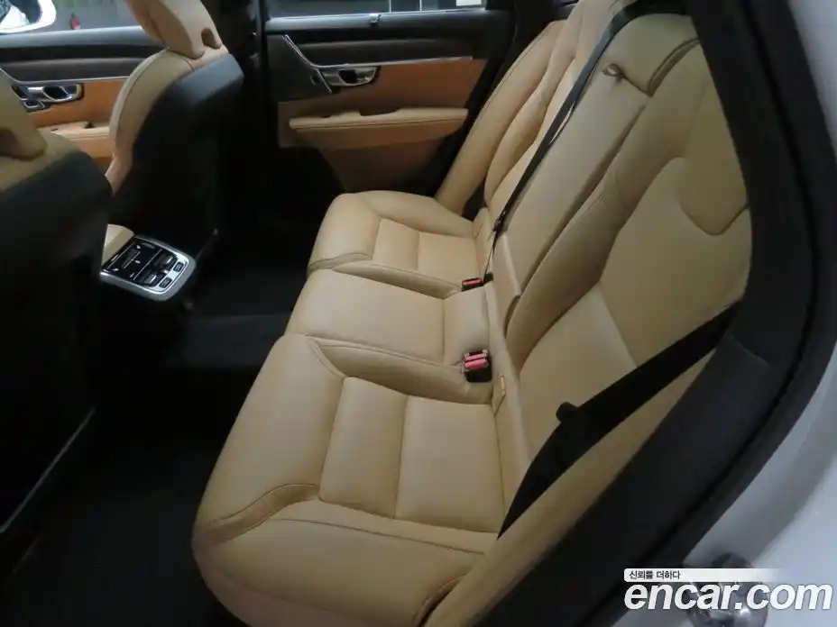 Volvo V90 2025 2.0 Автомат в Москве № 497848, фото 11