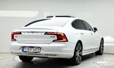 Volvo S90 2023 2.0 Автомат в Москве № 497936, миниатюра 3