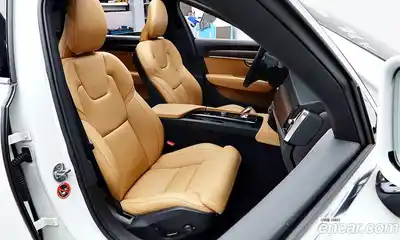 Volvo S90 2023 2.0 Автомат в Москве № 497936, миниатюра 9