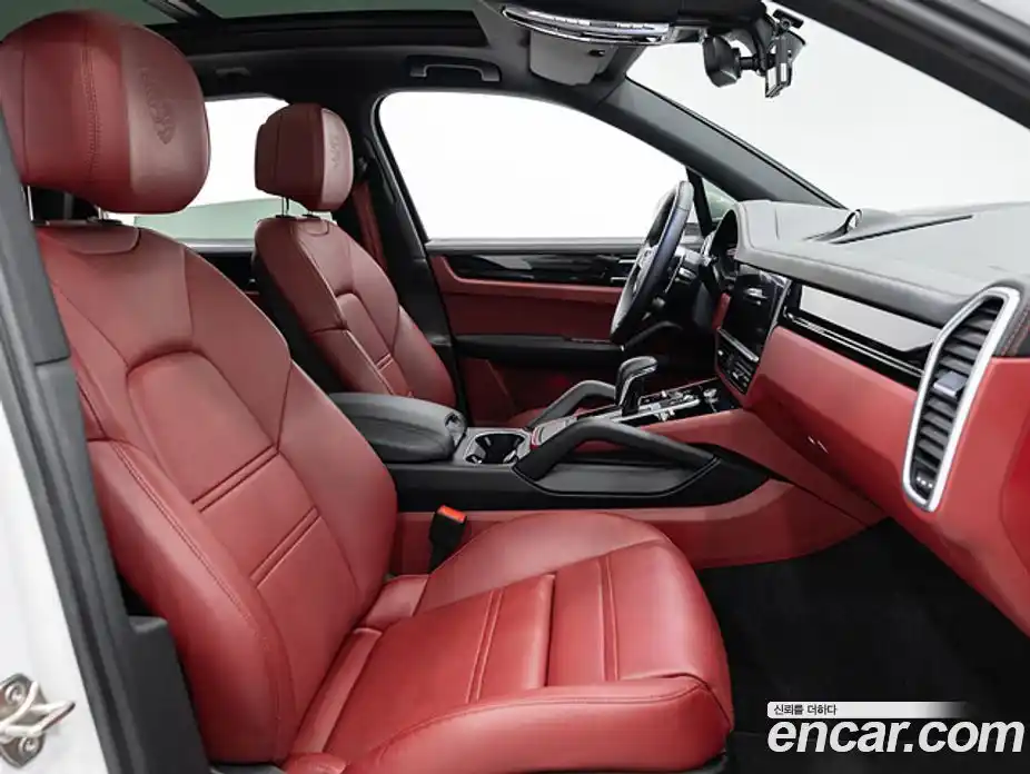 Porsche Cayenne 2023 3.0 Автомат в Москве № 498136, фото 13