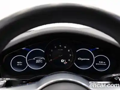 Porsche Cayenne 2023 3.0 Автомат в Москве № 498136, миниатюра 8