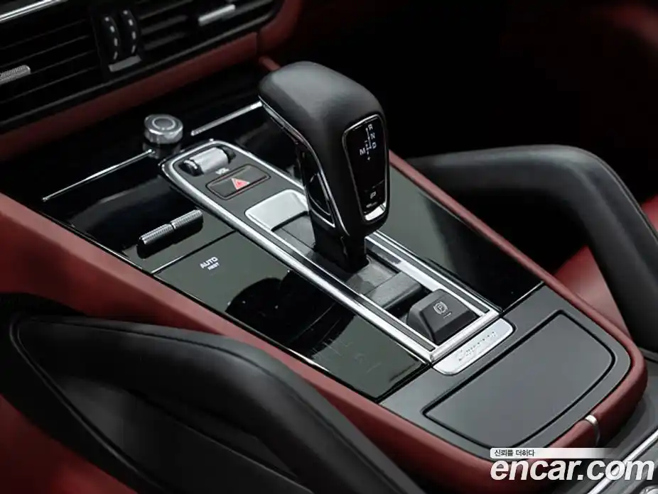 Porsche Cayenne 2023 3.0 Автомат в Москве № 498136, фото 9