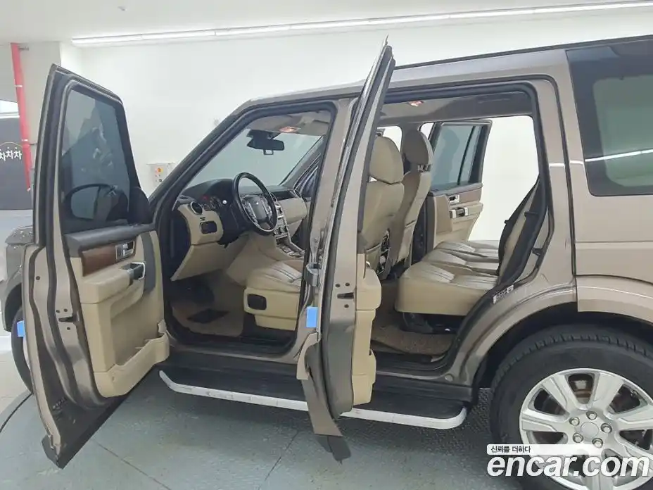 Land Rover Discovery 2016 3.0 Автомат в Москве № 498526, фото 15