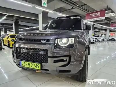 Land Rover Defender, 2025