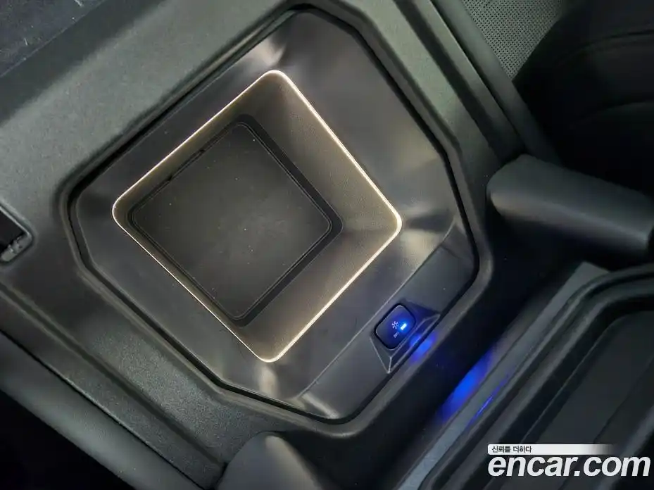 Land Rover Defender 2025 4.4 Автомат в Москве № 498584, фото 17