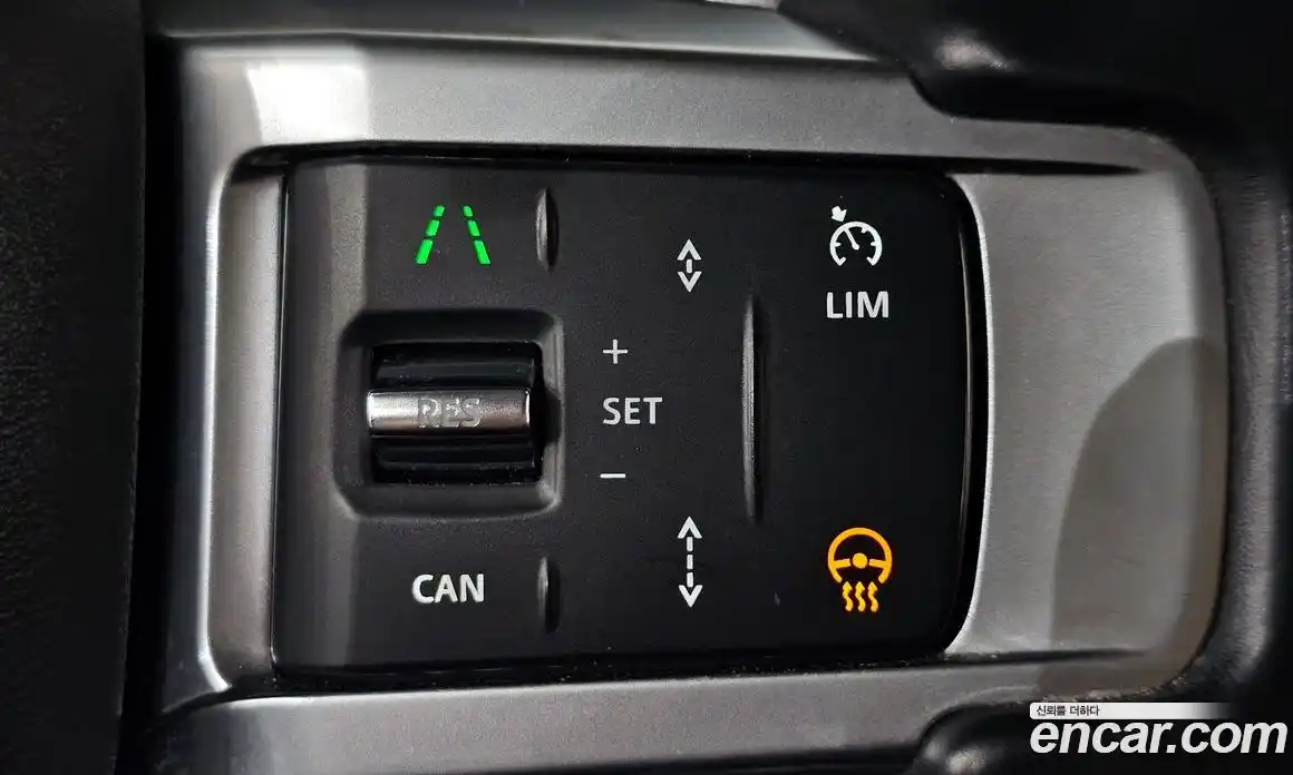 Land Rover Discovery 2023 3.0 Автомат в Москве № 498726, фото 17