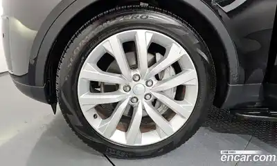 Land Rover Discovery 2023 3.0 Автомат в Москве № 498726, миниатюра 5