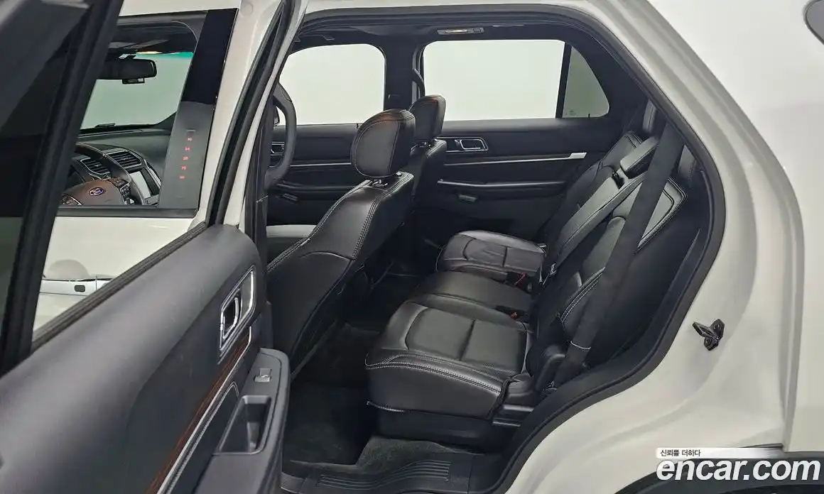Ford Explorer 2017 2.3 Автомат в Москве № 498811, фото 12