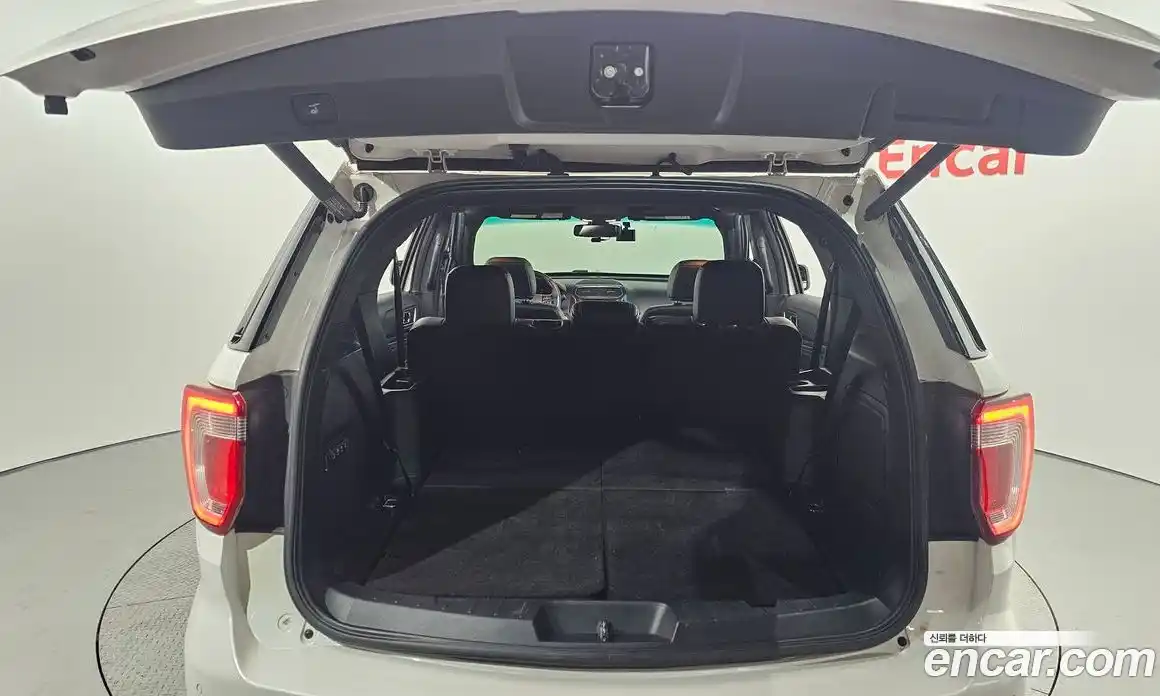 Ford Explorer 2017 2.3 Автомат в Москве № 498811, фото 20