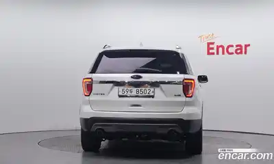 Ford Explorer 2017 2.3 Автомат в Москве № 498811, миниатюра 4