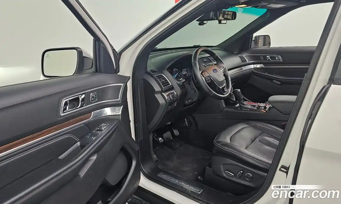 Ford Explorer 2017 2.3 Автомат в Москве № 498811, фото 10