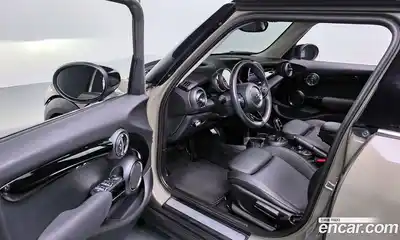 Mini Cooper 2020 1.5 Автомат в Москве № 499150, миниатюра 11