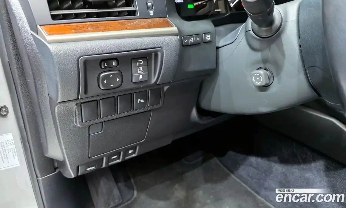 Lexus ES 2015 2.5 Автомат в Москве № 499659, фото 14