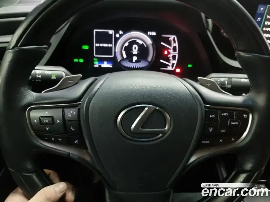 Lexus ES 2023 2.5 Автомат в Москве № 499660, фото 11