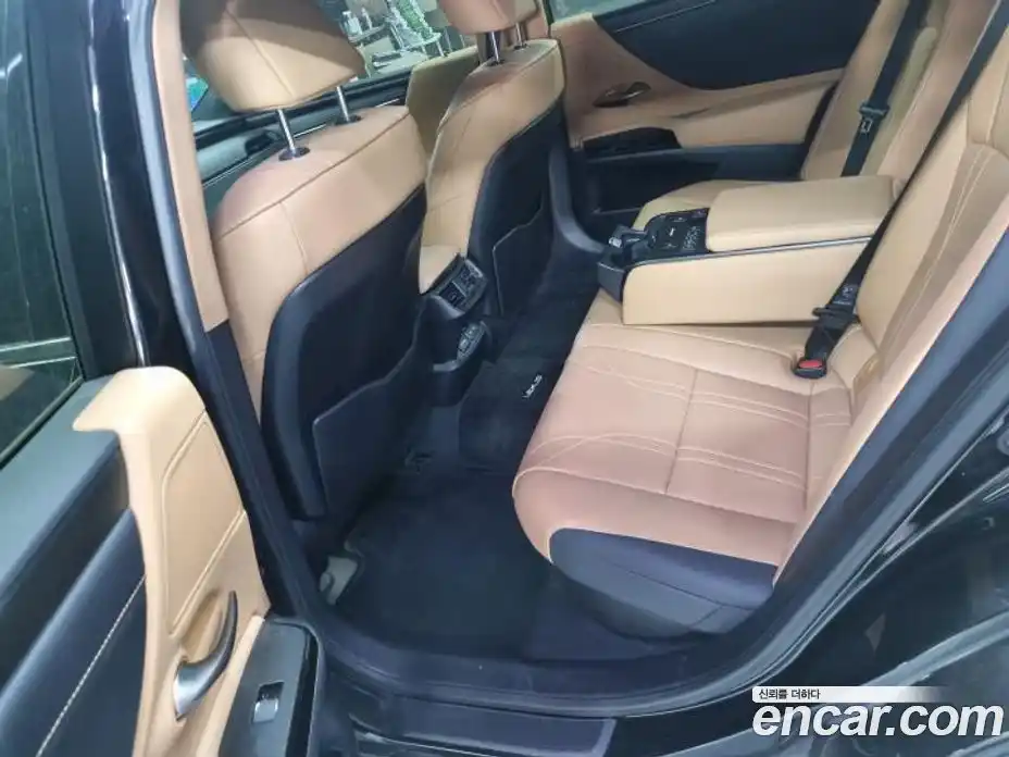 Lexus ES 2023 2.5 Автомат в Москве № 499660, фото 10