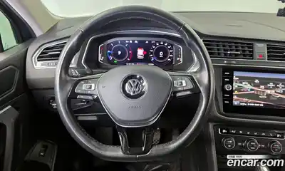 Volkswagen Tiguan 2020 2.0 Автомат в Москве № 499841, миниатюра 12