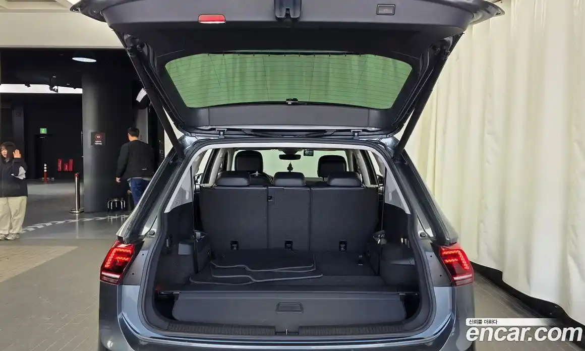 Volkswagen Tiguan 2020 2.0 Автомат в Москве № 499841, фото 19