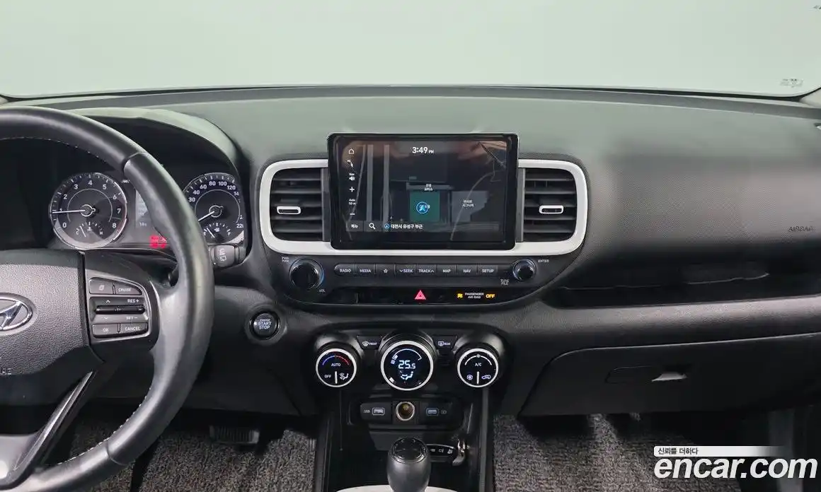 Hyundai Venue 2022 1.6 Автомат в Москве № 518189, фото 18