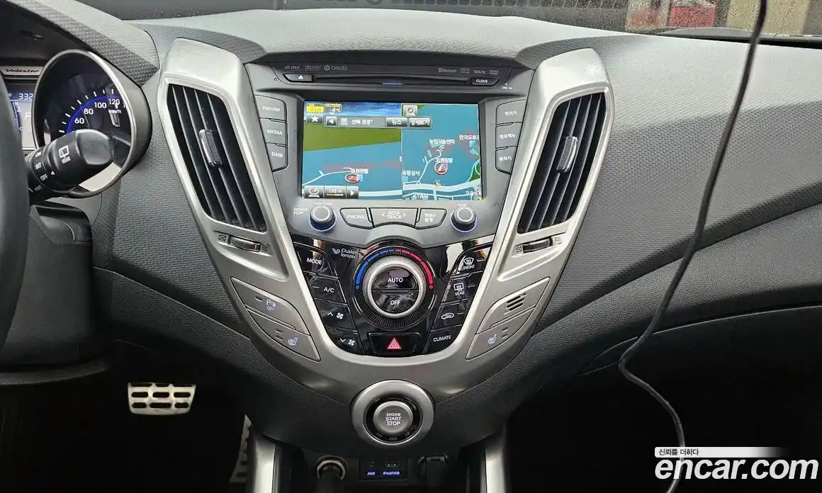 Hyundai Veloster 2014 1.6 Автомат в Москве № 518454, фото 13