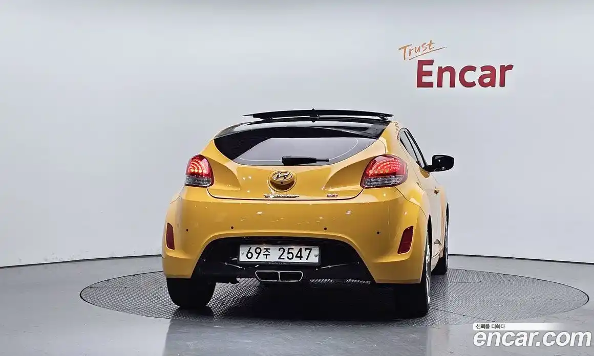 Hyundai Veloster 2014 1.6 Автомат в Москве № 518454, фото 3