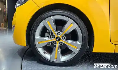 Hyundai Veloster 2014 1.6 Автомат в Москве № 518454, миниатюра 4